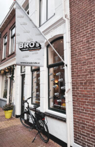 Bro's Brielle Pand Raam belettering stickers reclame - Plakdame