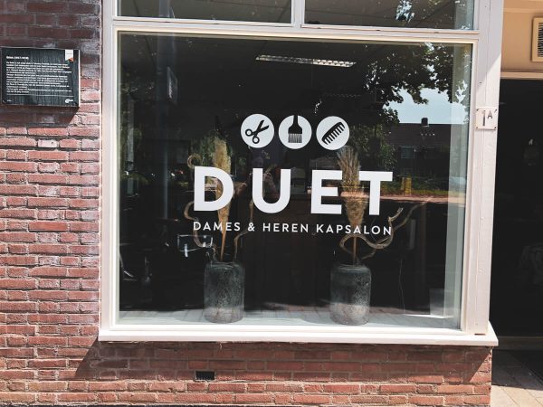 Duet Kapsalon Raam Stickers Belettering Rotterdam - Plakdame